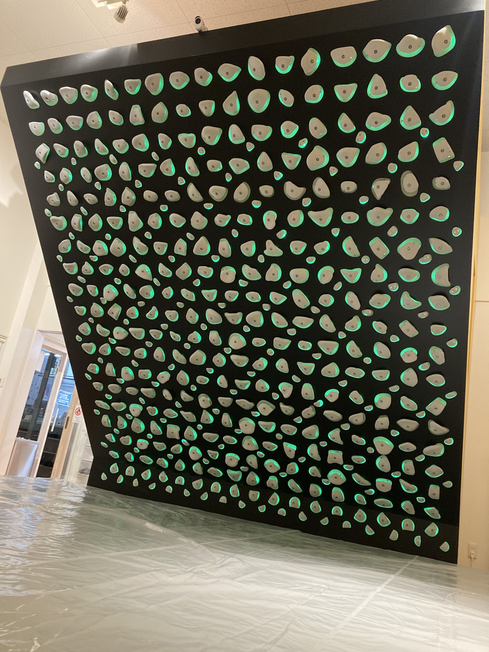 KILTER BOARD